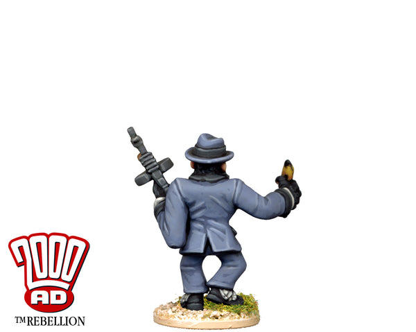 AD83 - Don Uggie Apelino